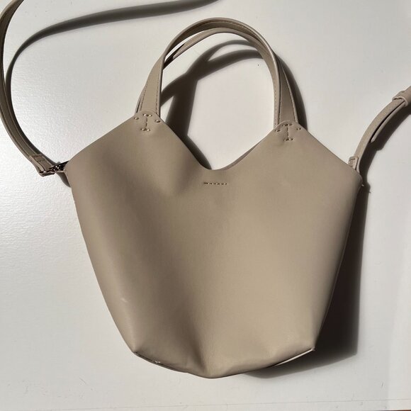 Zara women's small shoulder bag soft cream leather PU, used in good condition - Picture 2 of 6